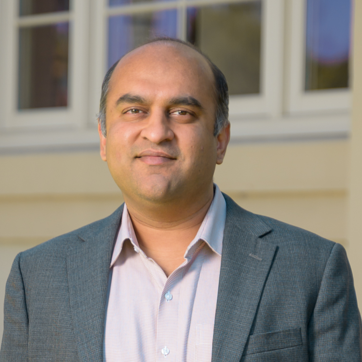 Portrait of Dinkar Jain, CEO of Serifo